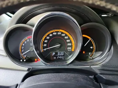 Toyota Yaris L 2023, 24600 км, за 8118.43 USD