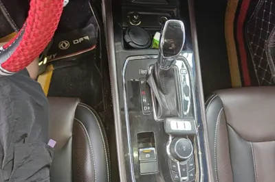 Dongfeng Fengon 580 2017, 120800 км, за 5088 USD - фото 16