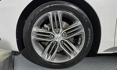 Hyundai Grandeur 2018, 61203 км, за 12295.09 USD