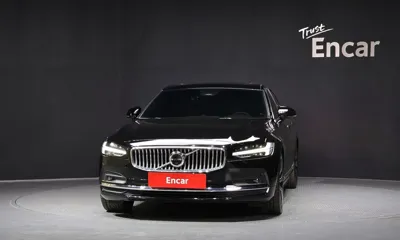Volvo S90 2023, 103171 км, за 23257.34 USD