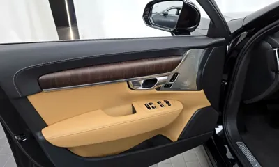 Volvo S90 2023, 103171 км, за 23257.34 USD - фото 24