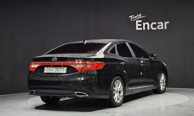 Hyundai Grandeur 2012, 123680 км, за 3311.26 USD