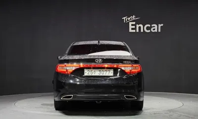 Hyundai Grandeur 2012, 123680 км, за 3311.26 USD