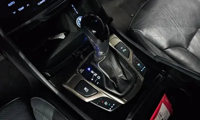 Hyundai Grandeur 2012, 123680 км, за 3311.26 USD - фото 9