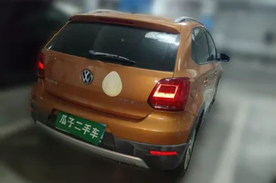 Volkswagen Polo 2014, 54500 км, за 6185 USD