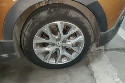 Volkswagen Polo 2014, 54500 км, за 6185 USD