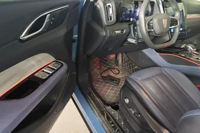 Hongqi HS3 2023, 32100 км, за 15485 USD - фото 18