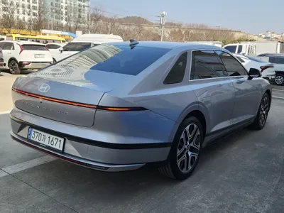 Hyundai Grandeur 2023, 37587 км, за 19037.56 USD - фото 6