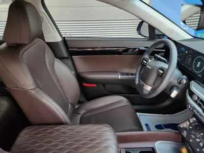 Hyundai Grandeur 2023, 37587 км, за 19037.56 USD - фото 8