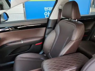 Hyundai Grandeur 2023, 37587 км, за 19037.56 USD - фото 9