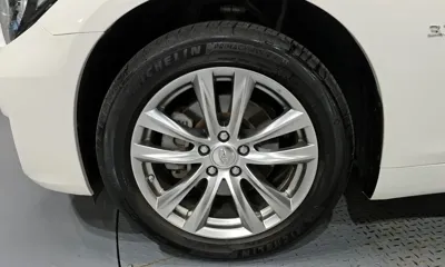 Infiniti Q70 2019, 66459 км, за 13787.44 USD