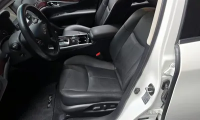 Infiniti Q70 2019, 66459 км, за 13787.44 USD - фото 11