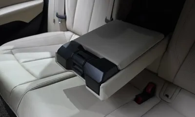 Audi A4 2023, 51158 км, за 19218.25 USD - фото 33