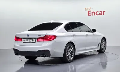 BMW 5-Series 2017, 112819 км, за 14375.74 USD