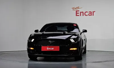 Ford Mustang 2017, 73962 км, за 11567.96 USD