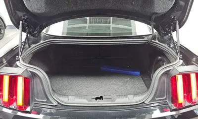 Ford Mustang 2017, 73962 км, за 11487.46 USD - фото 20