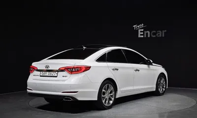 Hyundai Sonata 2016, 145225 км, за 6276.84 USD