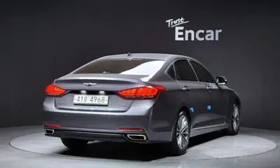 Hyundai Genesis 2015, 131337 км, за 8009.37 USD