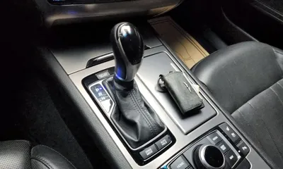 Hyundai Genesis 2015, 131337 км, за 8009.37 USD - фото 9