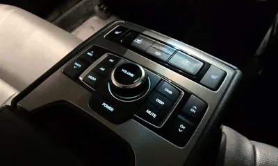 Hyundai Genesis 2015, 131337 км, за 8009.37 USD - фото 18