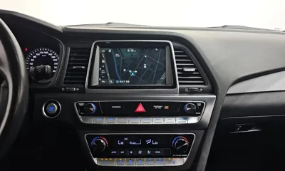 Hyundai Sonata 2018, 62274 км, за 9315.97 USD - фото 12
