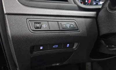 Hyundai Sonata 2018, 62274 км, за 9315.97 USD - фото 18