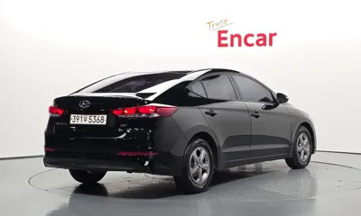 Hyundai Avante 2018, 107306 км, за 5079.11 USD