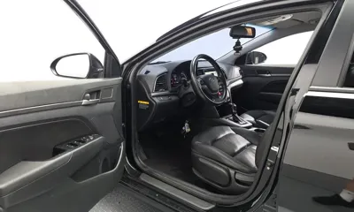 Hyundai Avante 2018, 107306 км, за 5079.11 USD - фото 10