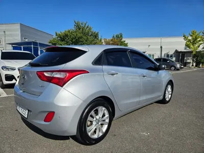 Hyundai i30 2013, 102432 км, за 4529.34 USD