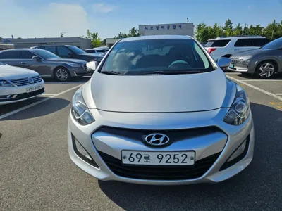 Hyundai i30 2013, 102432 км, за 4529.34 USD