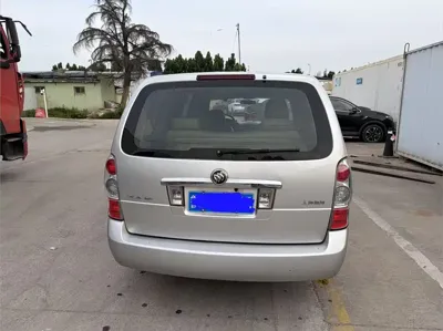 Buick GL8 2015, 190000 км, за 3796.46 USD