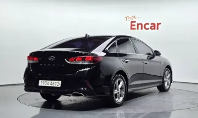 Hyundai Sonata 2018, 137042 км, за 6805.42 USD