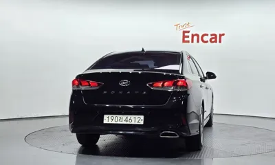 Hyundai Sonata 2018, 137042 км, за 6805.42 USD