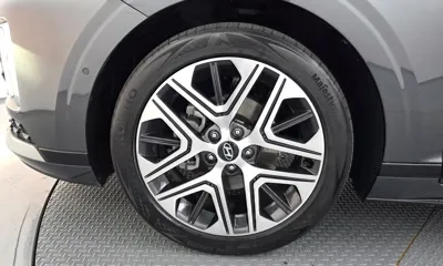 Hyundai Grandeur 2023, 34661 км, за 21333.86 USD