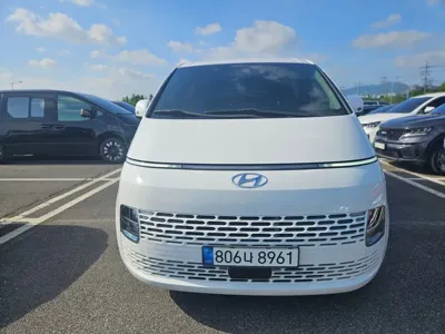 Hyundai Staria 2022, 60007 км, за 16279.38 USD