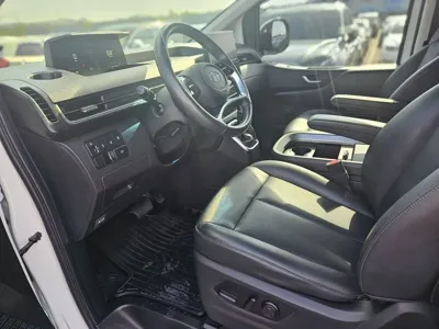 Hyundai Staria 2022, 60007 км, за 16279.38 USD - фото 10