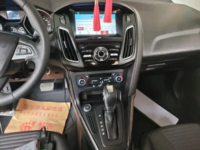 Ford Focus 2017, 64300 км, за 4906.51 USD - фото 13