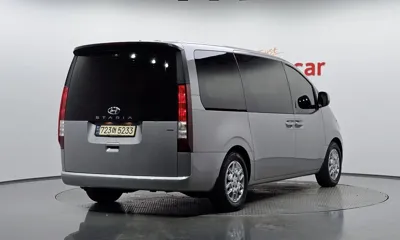 Hyundai Staria 2022, 9746 км, за 27419.88 USD