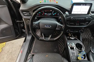 Ford Focus 2020, 85700 км, за 8848 USD - фото 9