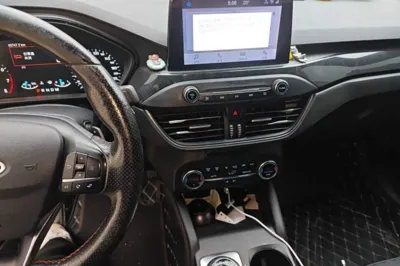 Ford Focus 2020, 85700 км, за 8848 USD - фото 12