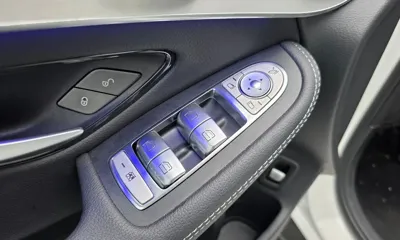 Mercedes-Benz GLC-Class 2022, 3976 км, за 32461.65 USD - фото 27