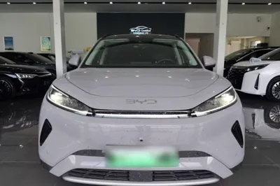 BYD Sealion 05 EV 2025, 10700 км, за 18829 USD