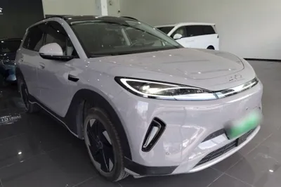 BYD Sealion 05 EV 2025, 10700 км, за 18829 USD