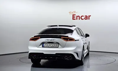 Kia Stinger 2020, 77207 км, за 12800.32 USD