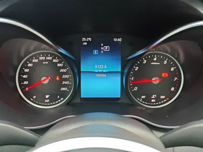 Mercedes-Benz C-Class 2019, 105300 км, за 16099 USD - фото 11