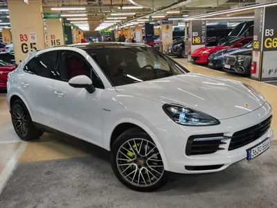 Porsche Cayenne · 2022 год