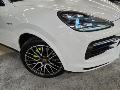 Porsche Cayenne 2022, 34911 км, за 73670.29 USD