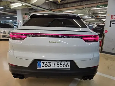 Porsche Cayenne 2022, 34911 км, за 73670.29 USD
