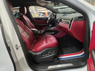 Porsche Cayenne 2022, 34911 км, за 73670.29 USD - фото 6