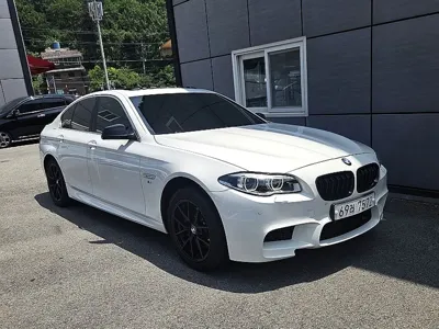 BMW 5-Series · 2011 год